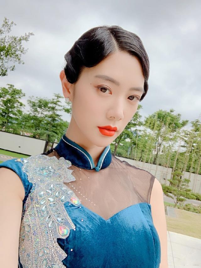 37间房主播跳舞 暗夜电影